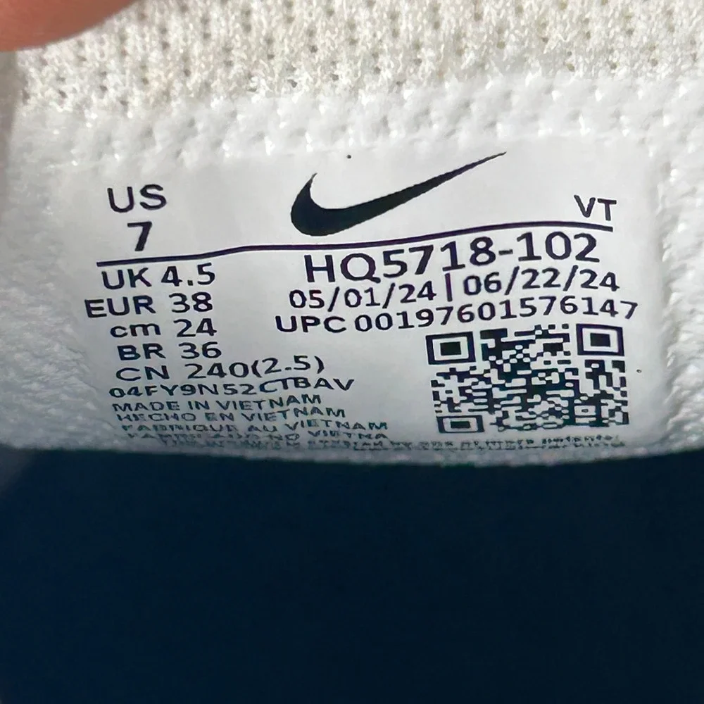 Nike Air Pegasus 2k5 White Black Metallic Silver Running Shoes HQ5718-102 Mens 7